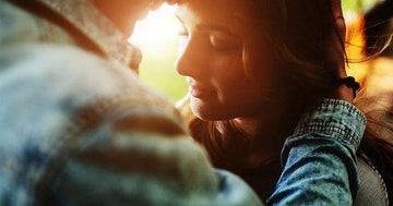 Real Soulmates: 20 Signs You’ve Met the Love of Your Life - panties.com