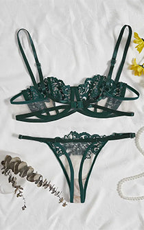 green lace thong and bra set